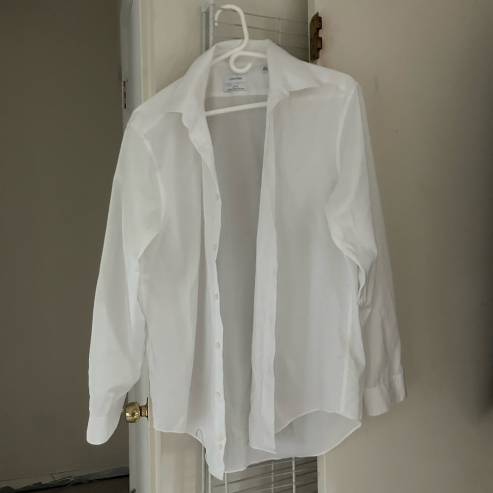White dress shirt , slim fit
